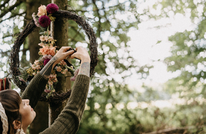 Blumengestecke und Hochzeitsdekoration